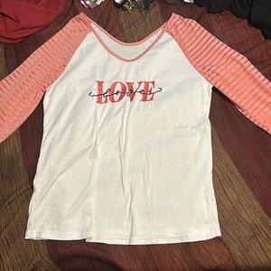 Love tee